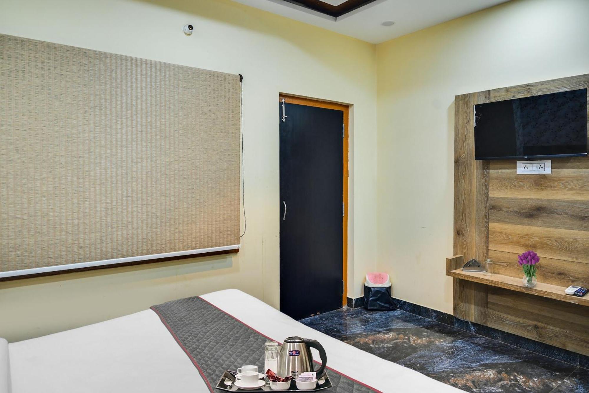 Townhouse Oak Hotel Ar Ganges Premium Varanasi Dış mekan fotoğraf